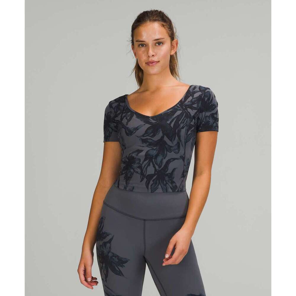 Lululemon Align T-Shirt, Botanical Bloom Anchor Multi, Size 6